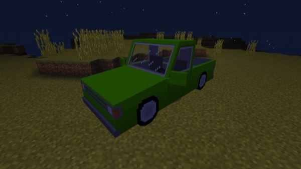 Зеленая машина на траве в Майнкрафт