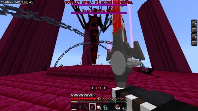 Босс нападает на игрока среди красных руин